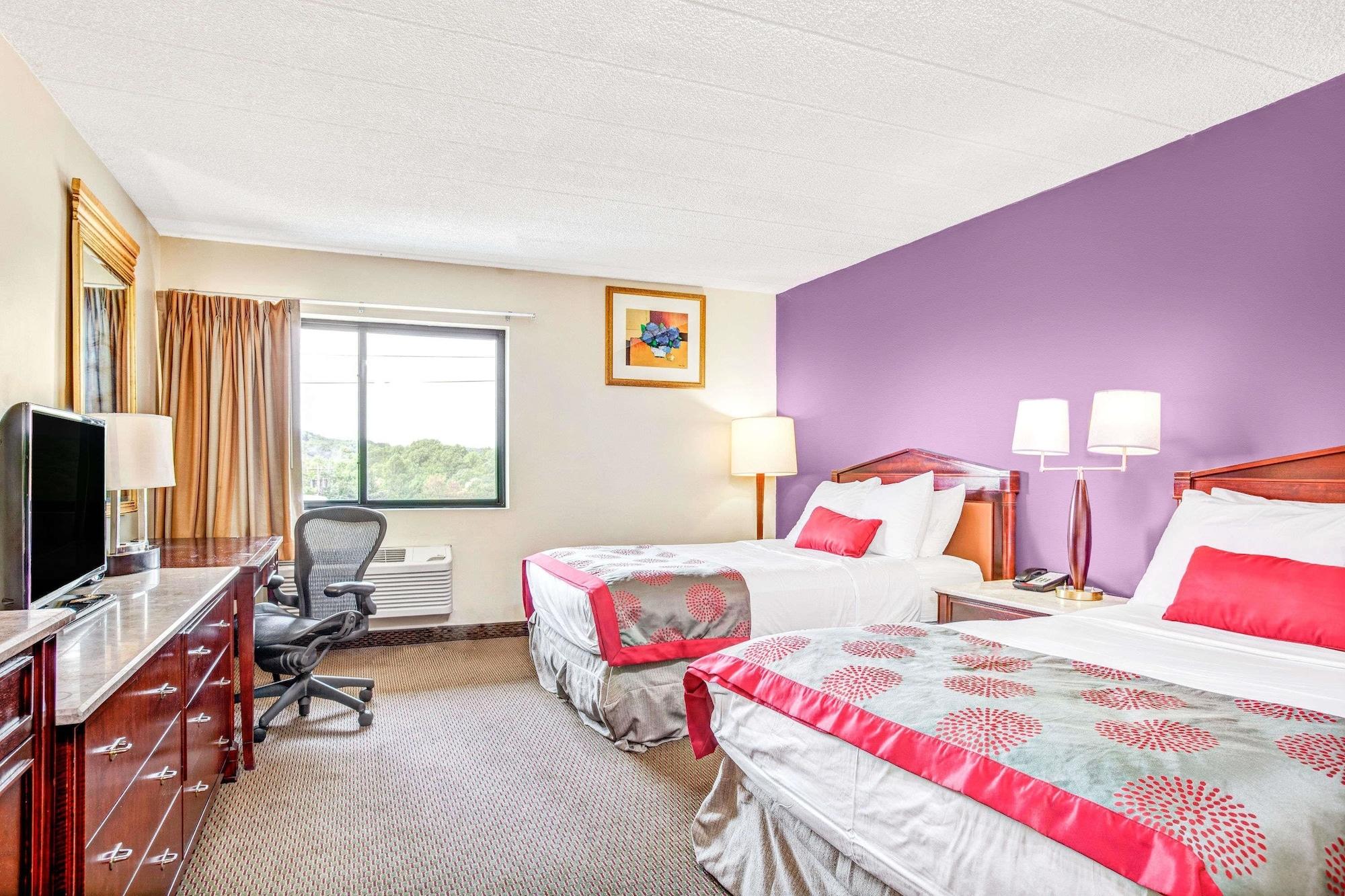 Ramada By Wyndham Rockaway Ξενοδοχείο Εξωτερικό φωτογραφία